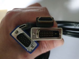 What cable to use when connecting your computer to a television or beamer for PowerPoint presentations
